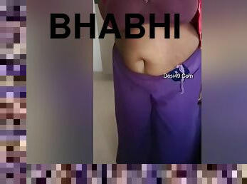 Desi Bhabhi Wearing Cloths