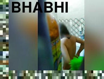 Today Exclusive- Sexy Desi Bhabhi Bathing Record In Hidden Cam