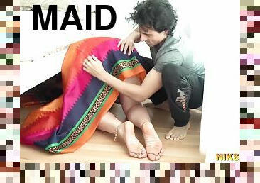Today Exclusive- Old Maid In Saree Fucked By Young Dude