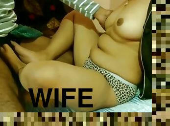 Wife Of Neighbor Wants To Cheat & Get Revenge On Her Husband