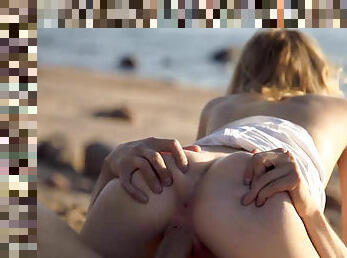 Amazing Mariana having passionate sex on the beach
