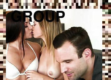 Lucky Dude Play Erotic Games With Sexy Chicks In The Living Room