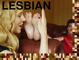 lesbian hot foot fetish video