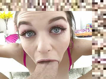 Teen gets ass stretched with dildo and dick before a facial