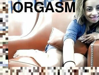 Crazy orgasms, Starbucks - 660cams.com