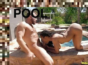 18-Year-Olds Love Huge Cocks_Punishing The Pool Hopper_Kira Noir, Chad White_02