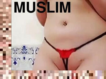 Muslim woman has cock 1