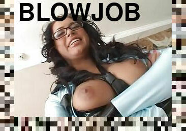 Geeky beauty gives guy an amazing titjob