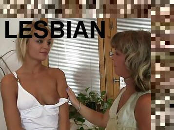 Lesbian mom licking his girls pussy