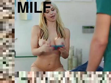 Bad milf sarah vandella deep throat until she taps out