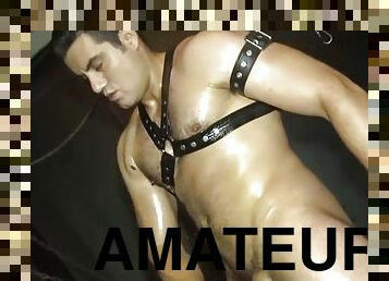 Slave boy showing his dick. Parte 2