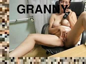 Granny perfect tits webcam