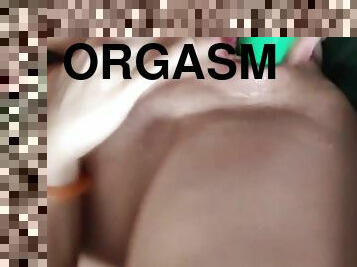 EXTREME SQUIRTING ORGASMS !!!! Multiple orgasms