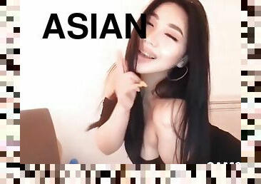 Naughty Asian Girl gets Naked on Webcam
