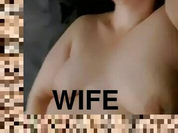 BBW wife masturbates with a new toy