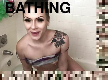 Brooke farts in the bath!