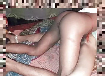 TAMIL AUNT HAS SEX WITH HUSBAND - REAL MMS HINDI HOME AUDIO