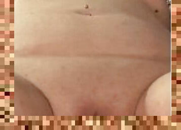 Cuckold hubby finds 3 loads my Bull just pumped deed inside me ????