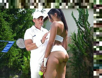 Sex with the big ass Latina babe after teaching her some tennis