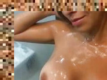 Hot Bonde Big Tits Stepmom Masturbating In Shower Video OnlyFans Leaked (LucieTheTeacher)