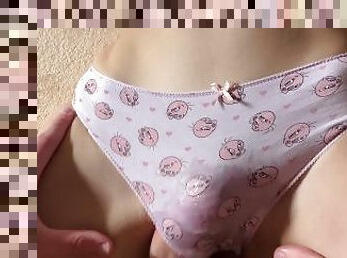 Hot pussy rubbing and cum on Girfriend's sexy panties