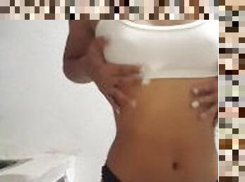 beautiful skinny 18 year old woman leaks video in underwear