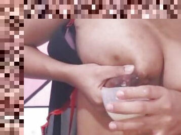 Look at my milky tits, my anus throbs and my pussy delicious vid