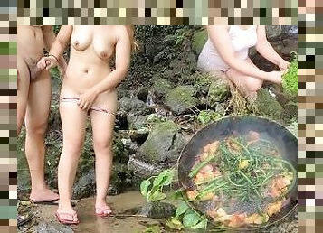 Pinay Cooking Wild Ferns and Sex in the Riverside - Viral Single Mom Outdoor