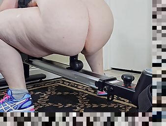 Horny Milf Working Out & Flaunting