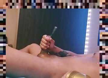 Just a quick jerk off with my toy! Nice cumshot!
