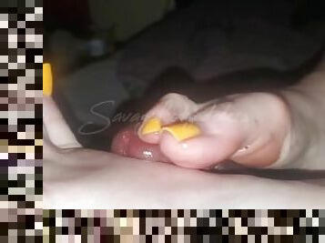 Footjob from pale milf w yellow toes