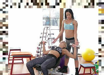 Sporty women love a naughty lesbian break at the gym