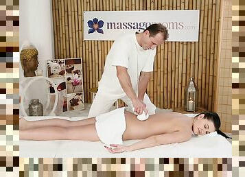 Gabriella Danielsova wanted to relax in full, and she fucked her masseur