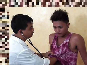 Amateur Asian twink gets an enema in the doctors infirmary