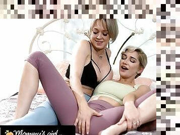 isot-tissit, pillu-pussy, lesbo-lesbian, milf, teini, äityli, pikkuhousut, tytär, naamalla-istuminen, märkä