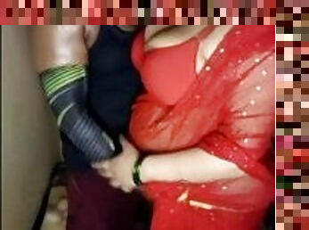 NEWLY MARRIED NEIGHBOR HOT WIFE KO RAGAD DIYA AKELE ME