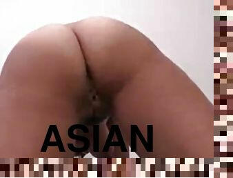 01658,Sensual play of Asian beauty