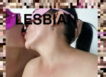 amateur, lesbiana, primera-persona, besando, chupando