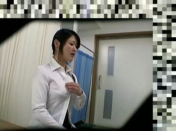 Hidden Voyeur Cam at Schooldoctor